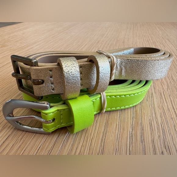 GAP, girls belts (2) in size M - Picture 1 of 9